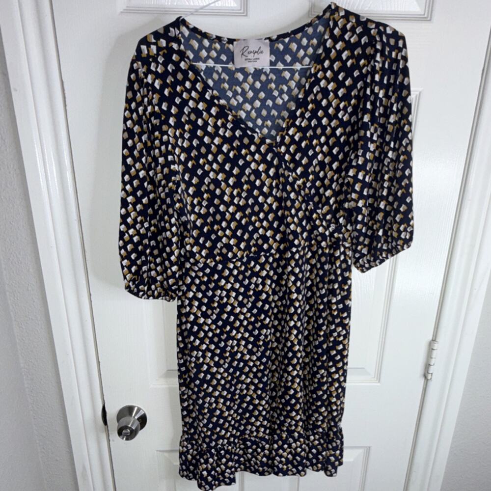 Remplie Extra Large Navy Yellow Geometric Knee Length V-Neck 3/4 Sleeve Dress
